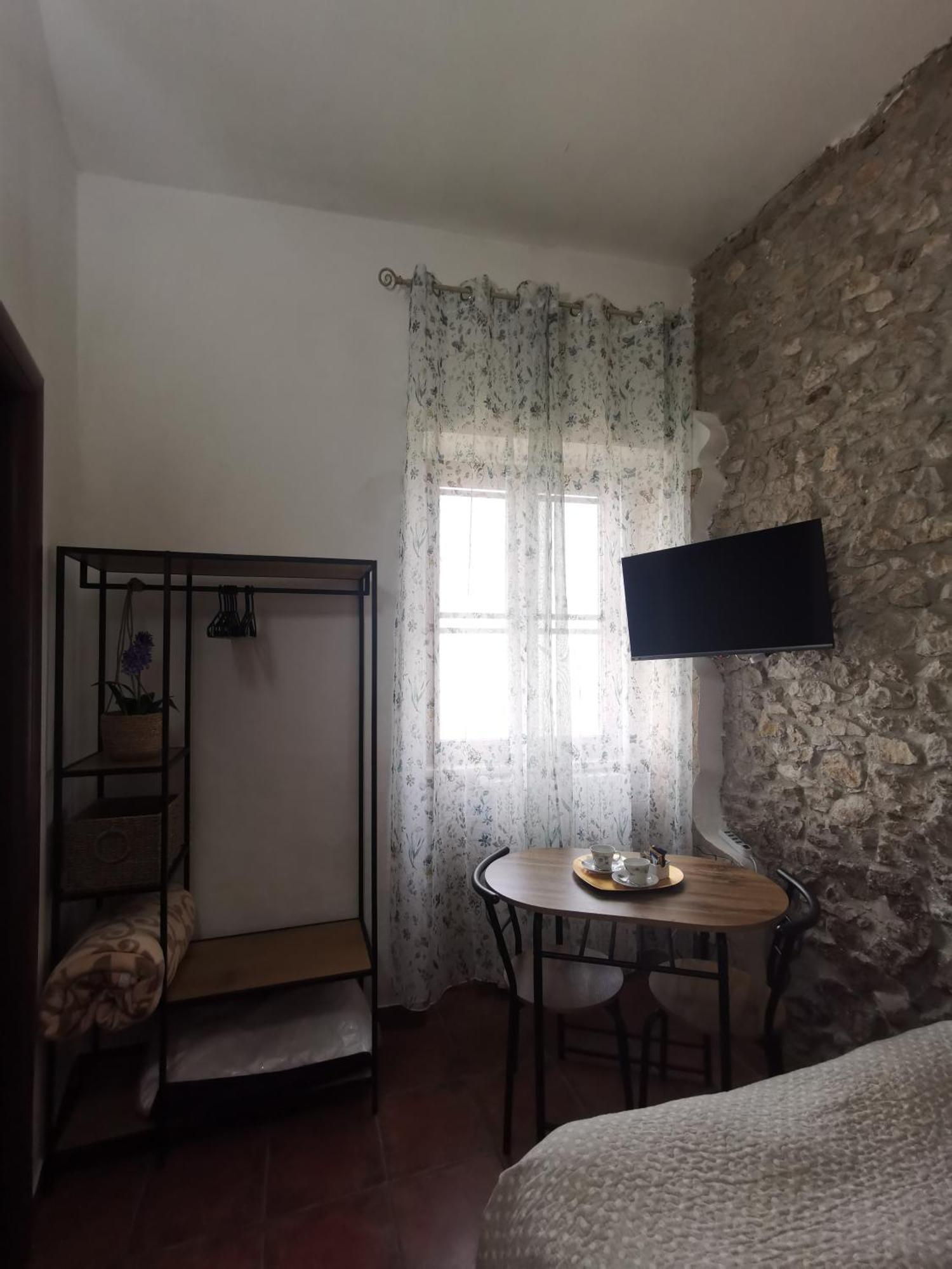 Locanda Dell'Arcangelo Rocca Massima Ruang foto